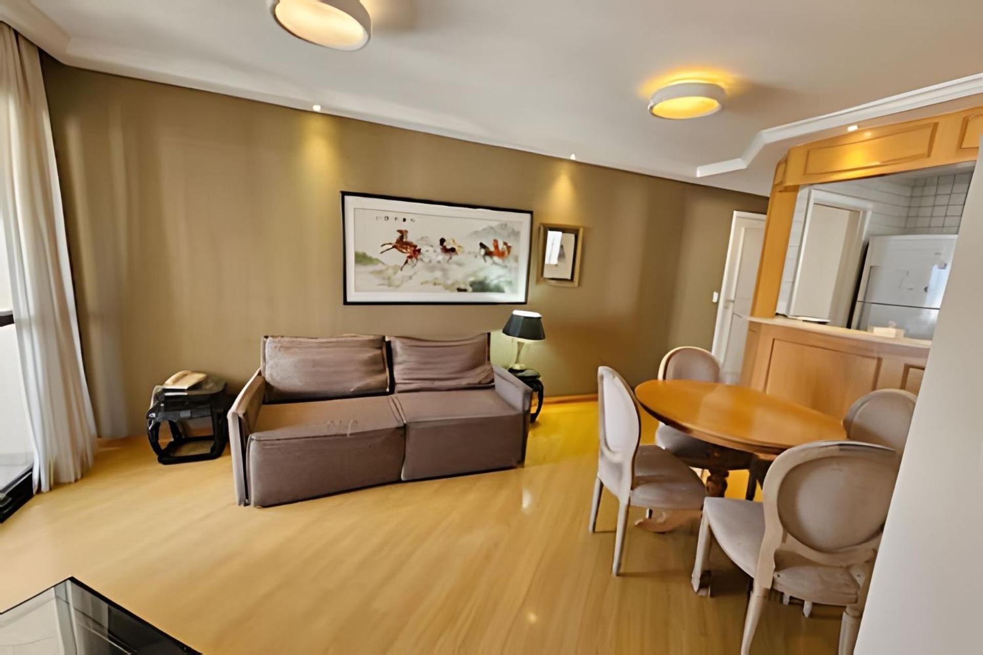 Flat Com Dois Quartos Em Moema São Paulo