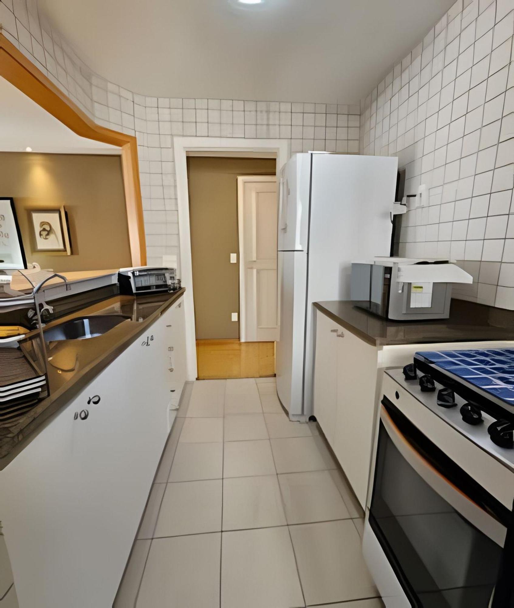 Flat Com Dois Quartos Em Moema * São Paulo