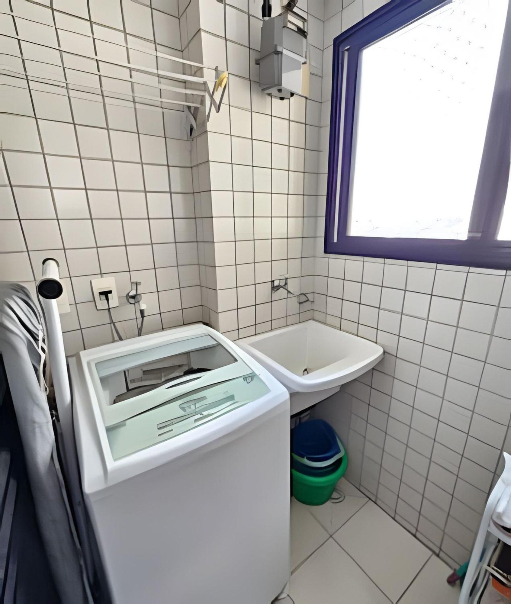 Flat Com Dois Quartos Em Moema Apartamento *